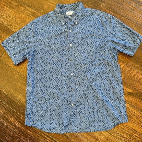 Southern Tide Other - Southern Tide Shirt Mens L Blue Button Up S/S fish trim fit 100% cotton